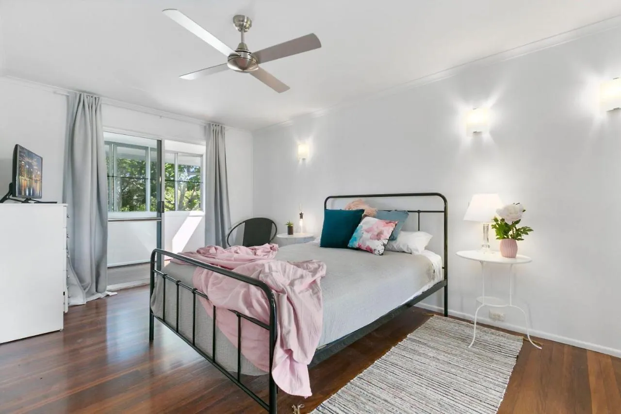 Holiday home 5 Plover Street Peregian Beach